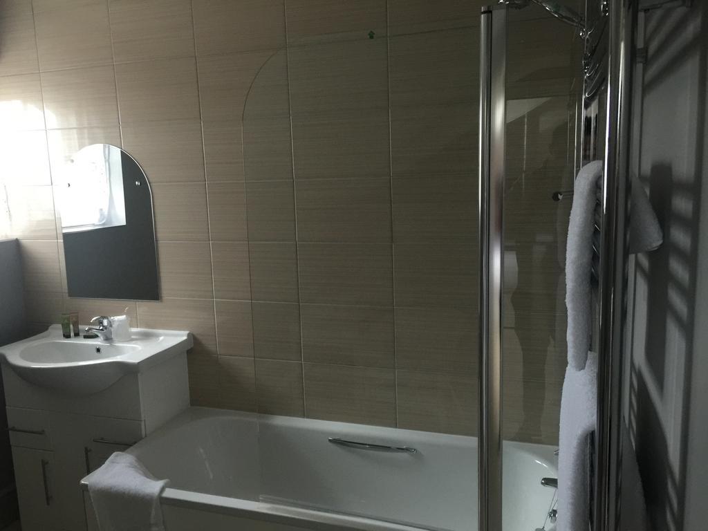לואסטופט The Clyffe Hotel מראה חיצוני תמונה